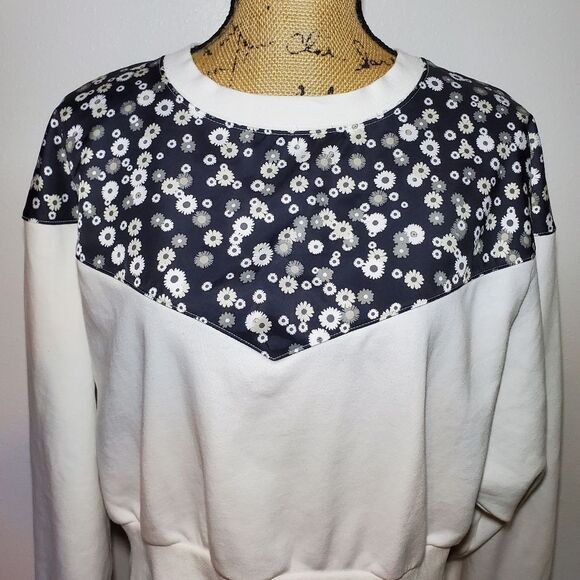 Nike Heritage Crew Floral Sweatshirt Size L - Picture 6 of 10